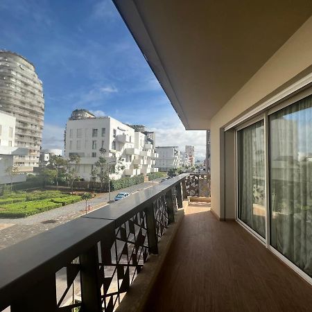 Luxury Apart 2 Ch -Casa Finance City Casablanca Bagian luar foto