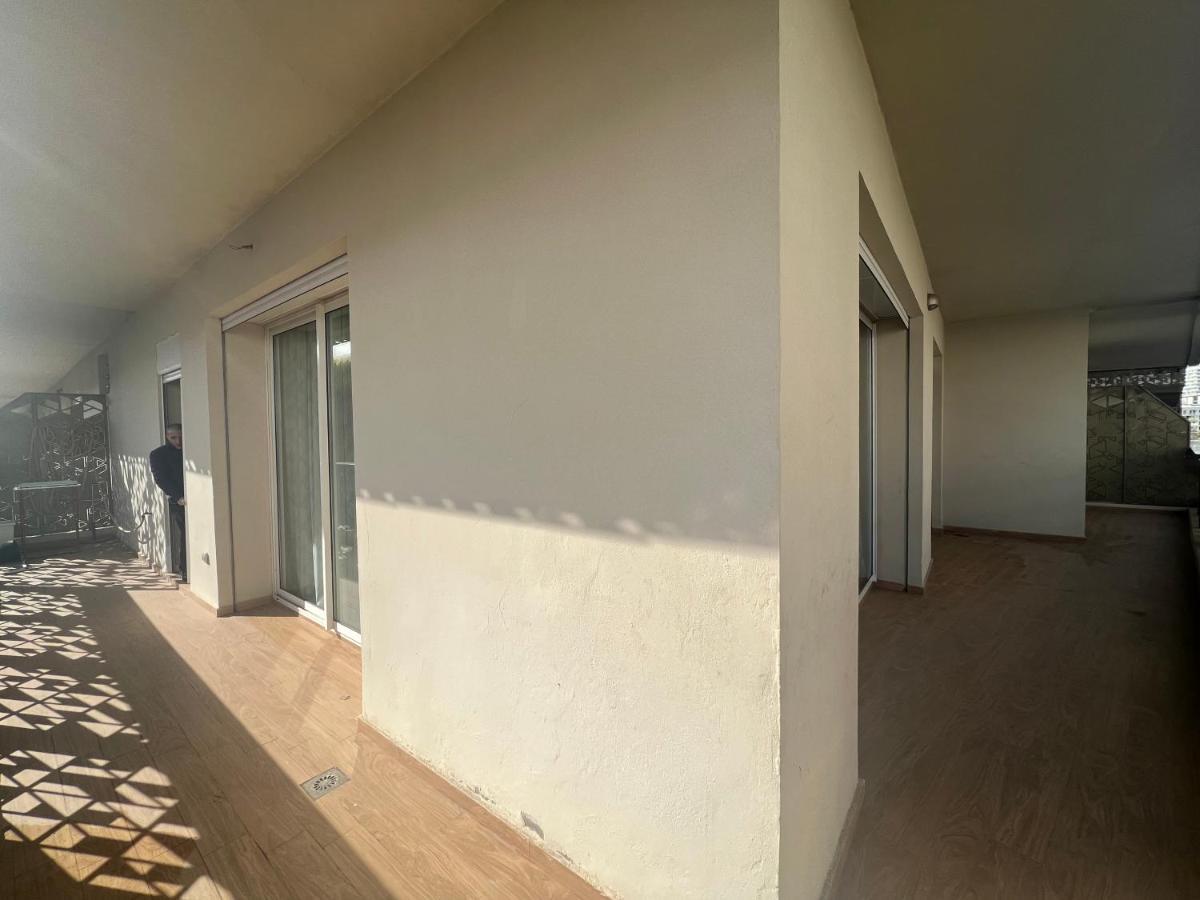 Luxury Apart 2 Ch -Casa Finance City Casablanca Bagian luar foto